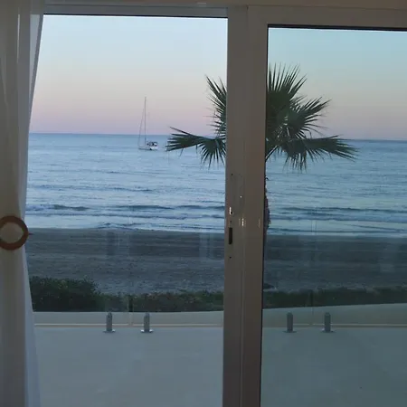 Apartment Maravilloso Amanecer Cabo A Pie De Playa Y Mar En Roquetes
