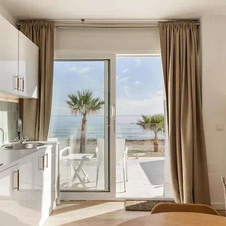 Apartment Maravilloso Amanecer Cabo A Pie De Playa Y Mar En Roquetes